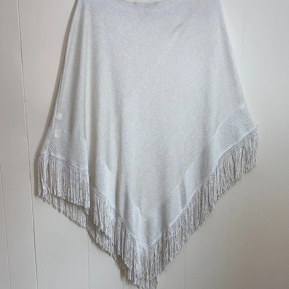 White House Black Market Shimmering  Cream Metallic Gold Poncho - Picture 7 of 7